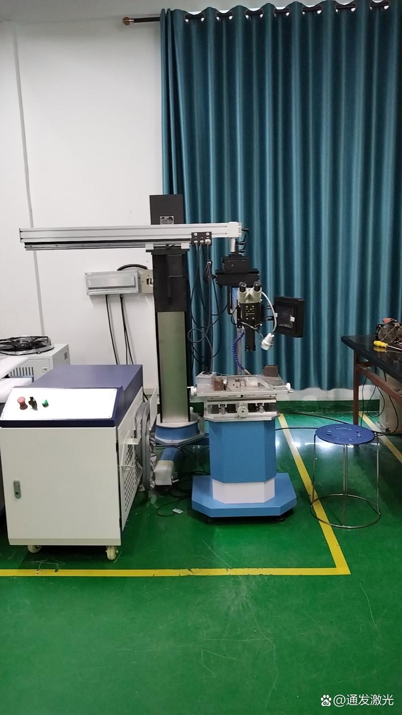 一體式光纖激光器模具焊機 國家高新技術(shù)企業(yè)引領激光焊接新潮流