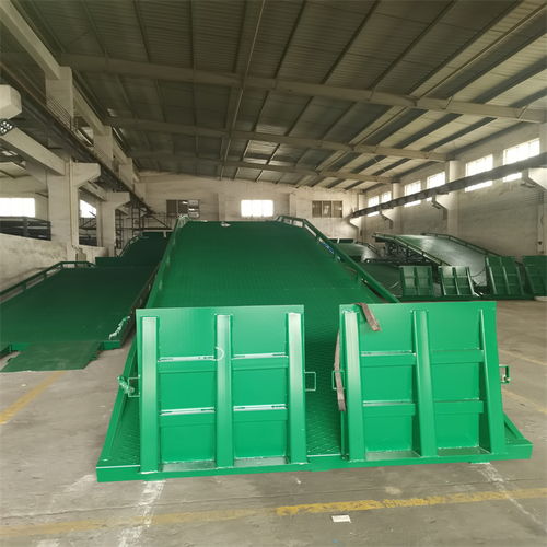 云浮集裝箱爬坡橋電話 靈活性高 防滑性能好